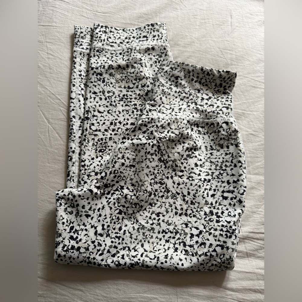 Old Navy Black, White, and Olive Speckled Track Joggers